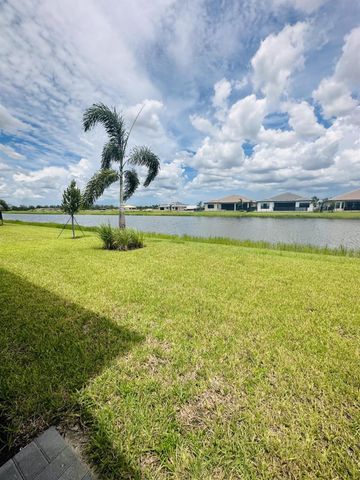 12465 SW Crystal Cove Drive, Port St Lucie, FL 34987