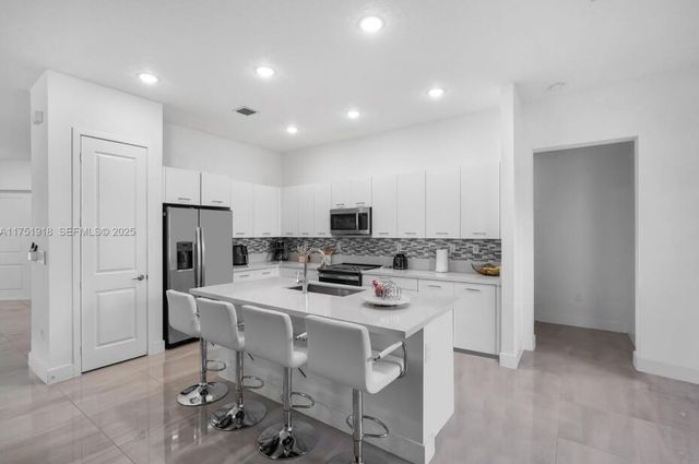 17325 SW 41 Street, Miramar, FL 33029