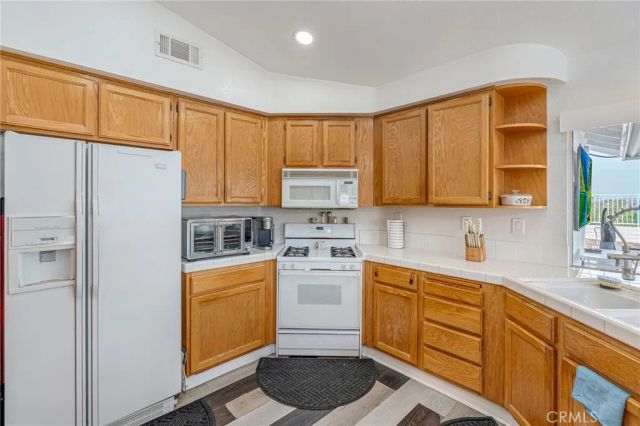 29484 Mariners, Lake Elsinore, CA 92530