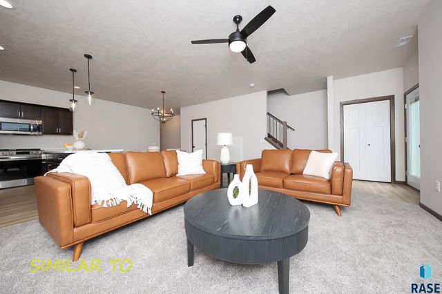 2423 E Caolinn Pl Place, Brandon, SD 57005