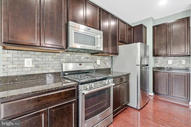 59 STEEPLECHASE DR, La Plata, MD 20646
