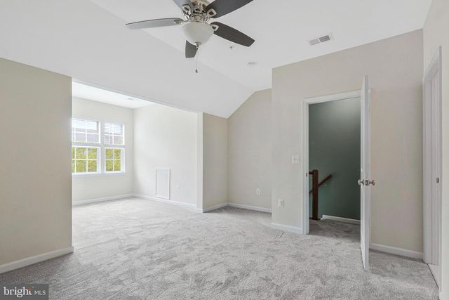 59 STEEPLECHASE DR, La Plata, MD 20646