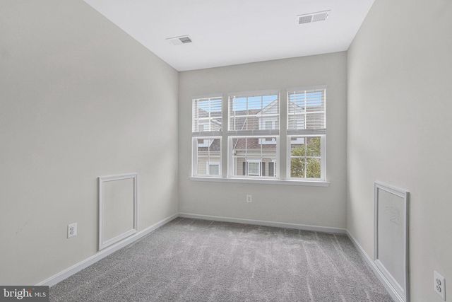 59 STEEPLECHASE DR, La Plata, MD 20646