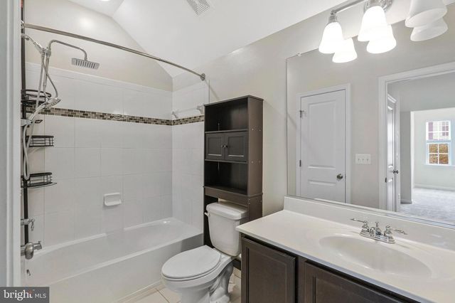 59 STEEPLECHASE DR, La Plata, MD 20646