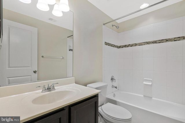 59 STEEPLECHASE DR, La Plata, MD 20646