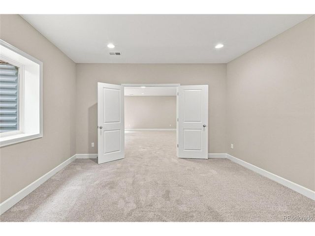 22619 E Tufts Pl, Aurora, CO 80015