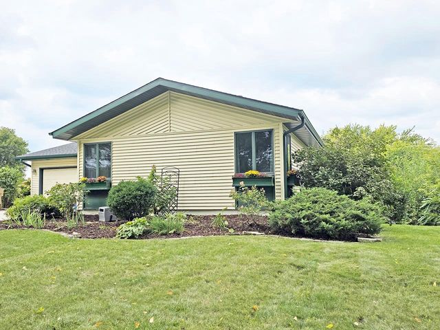 3302 Portage Road, Madison, WI 53704
