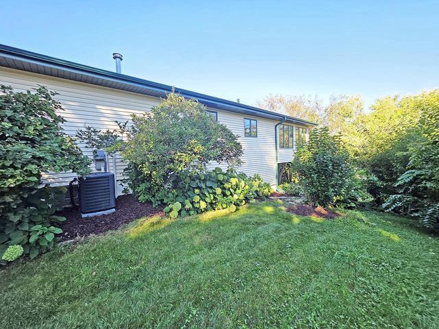 3302 Portage Road, Madison, WI 53704