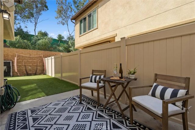 250 W Ridgewood, Long Beach, CA 90805