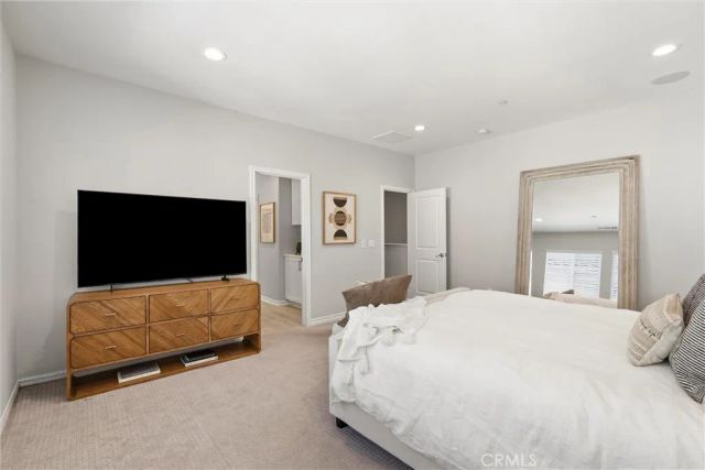 250 W Ridgewood, Long Beach, CA 90805