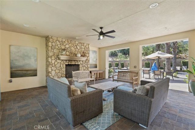 250 W Ridgewood, Long Beach, CA 90805