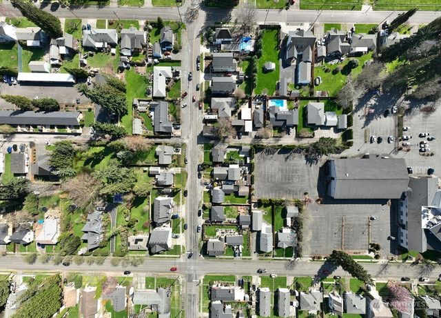 720 9th Street SW, Puyallup, WA 98371