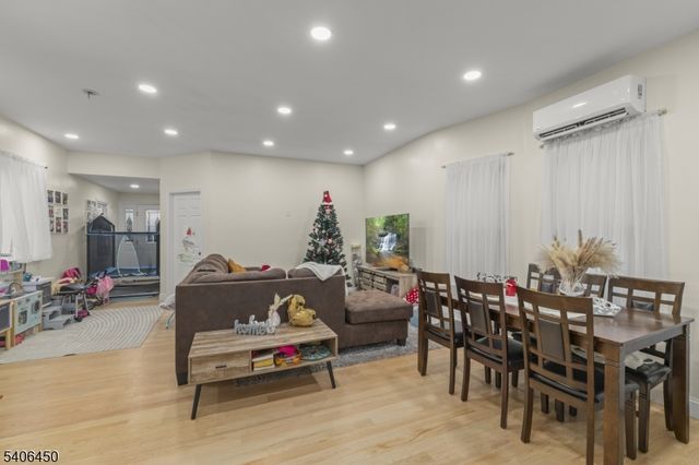 750 Madison Ave, Elizabeth City, NJ 07201