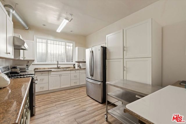 826 Crenshaw Boulevard, Los Angeles, CA 90005