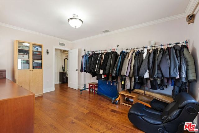826 Crenshaw Boulevard, Los Angeles, CA 90005