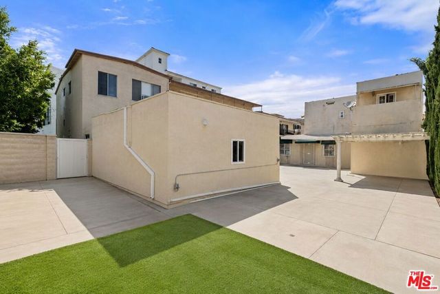 826 Crenshaw Boulevard, Los Angeles, CA 90005