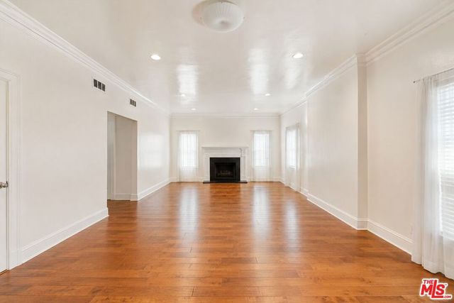 826 Crenshaw Boulevard, Los Angeles, CA 90005