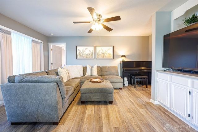 1528 Spinnaker Way, Washington Twp, OH 45458