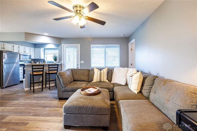 1528 Spinnaker Way, Washington Twp, OH 45458