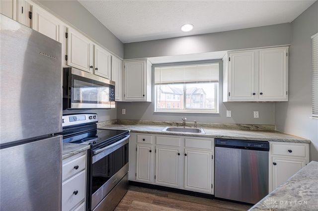 1528 Spinnaker Way, Washington Twp, OH 45458