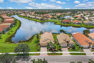 301 NW Clearview Court, Port St Lucie, FL 34986