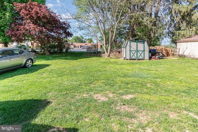 309 N N MORRIS STREET, Shippensburg, PA 17257