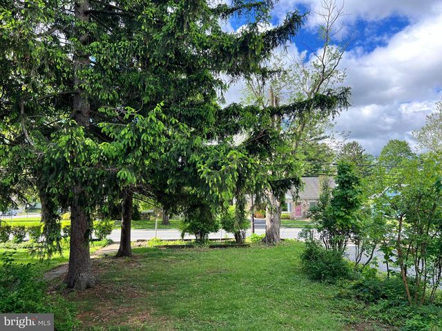 309 N N MORRIS STREET, Shippensburg, PA 17257