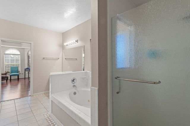 407 Barberry Lane, Baytown, TX 77520
