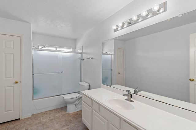 407 Barberry Lane, Baytown, TX 77520