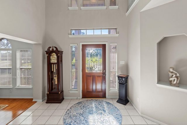 407 Barberry Lane, Baytown, TX 77520
