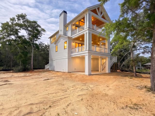 165 Melton Ave., Murrells Inlet, SC 29576