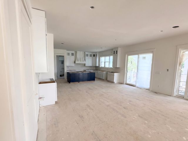 165 Melton Ave., Murrells Inlet, SC 29576