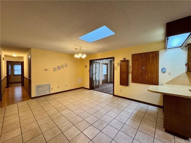 1504 Knoxville, Russellville, AR 72801