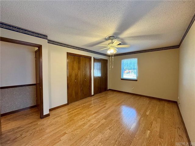 1504 Knoxville, Russellville, AR 72801