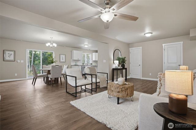 7225 E Last Refuge Way, Port Orchard, WA 98366