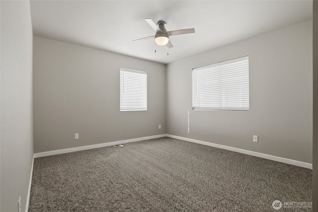 7225 E Last Refuge Way, Port Orchard, WA 98366