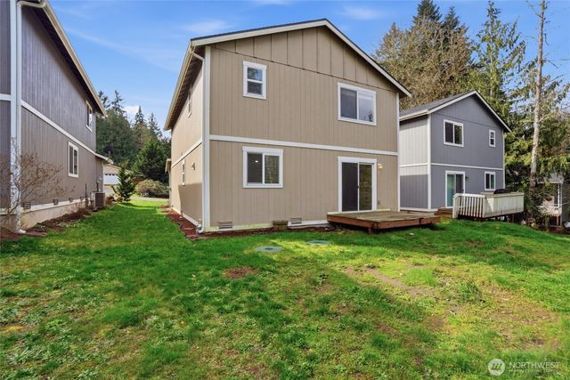 7225 E Last Refuge Way, Port Orchard, WA 98366