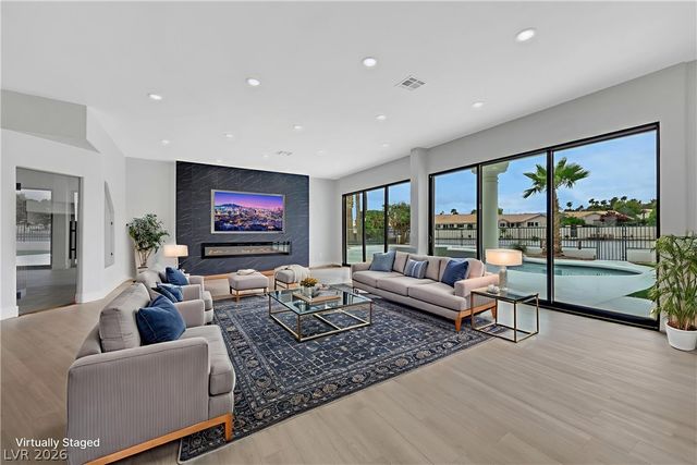 2589 Sun Reef Road, Las Vegas, NV 89128