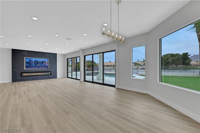 2589 Sun Reef Road, Las Vegas, NV 89128