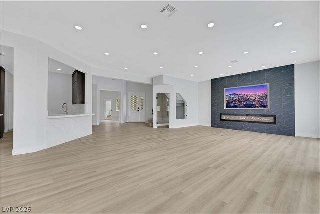 2589 Sun Reef Road, Las Vegas, NV 89128