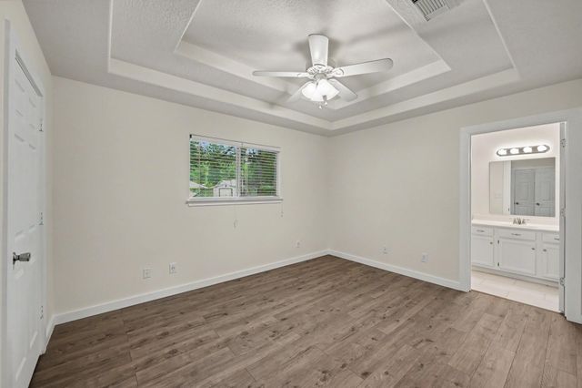 10807 Royal Tricia Drive, Conroe, TX 77303