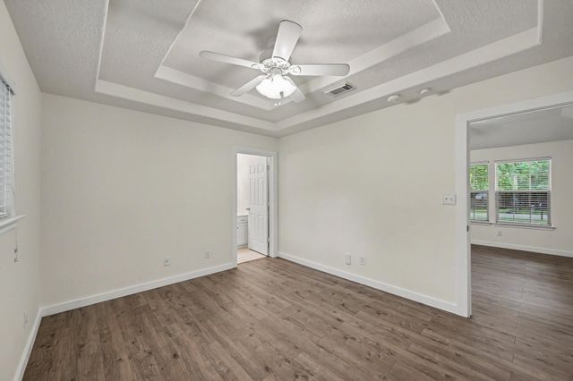 10807 Royal Tricia Drive, Conroe, TX 77303