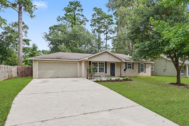 10807 Royal Tricia Drive, Conroe, TX 77303