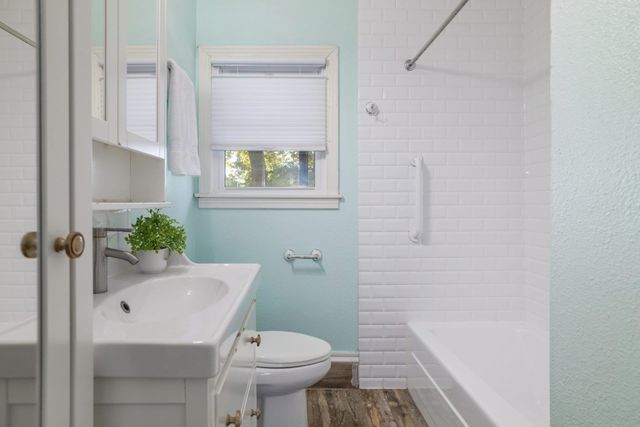 6511 Chesterfield Ave, Austin, TX 78752