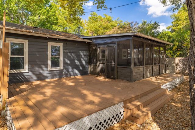 6511 Chesterfield Ave, Austin, TX 78752