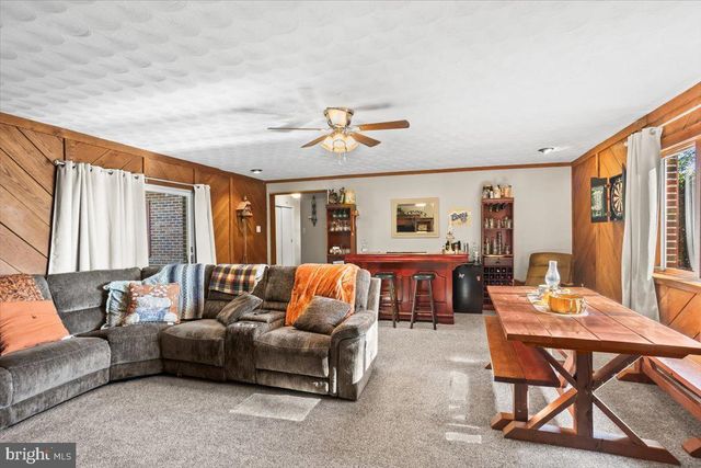 265 CONEWAGO CREEK RD, Manchester, PA 17345