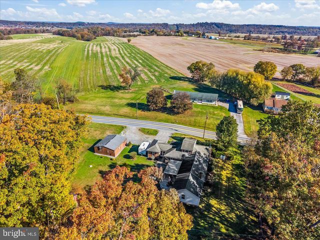 265 CONEWAGO CREEK RD, Manchester, PA 17345