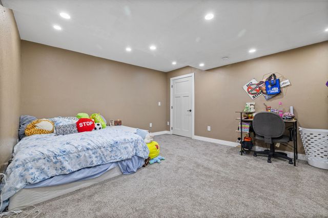 1803 NE Oak Drive, Ankeny, IA 50021