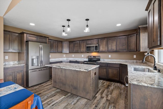 1803 NE Oak Drive, Ankeny, IA 50021