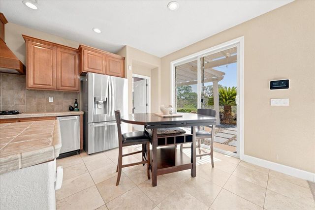 3681 Black Oak Dr, Rocklin, CA 95765